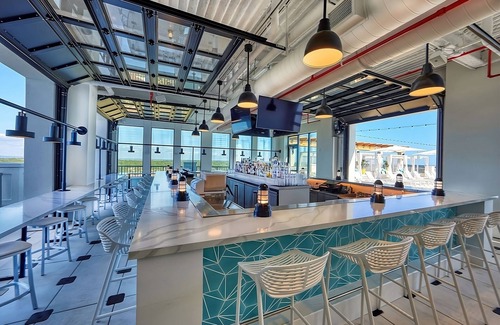 Baytowne Wharf Apartamento | Prime Location! Outdoor Pool, Pets Allowed, Near Emerald Bay Golf Club!