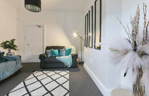 West Bridgford Casa | Prime Location Stylish 4-bed House Near Trent Br