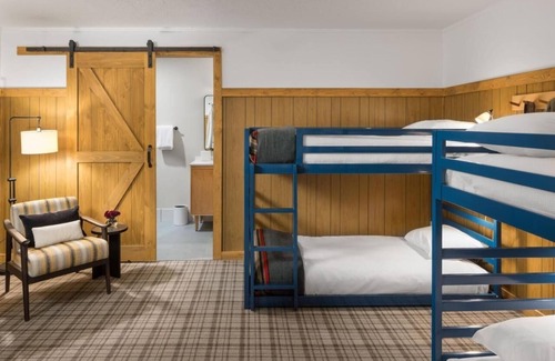 Jackson Hotel | Prime Location! Walk to Town Square Shops & Restaurants, Jackson Hole Rodeo!