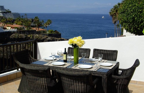 Los Gigantes Villa | Prime Sea Front Villa, 1 Min Walk to Village / Beach / Marina, Pool, AC, UKTV, WiFi