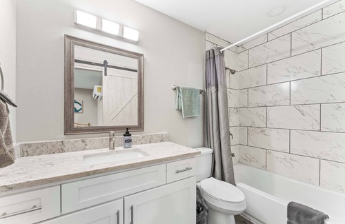 Highland Apartamento | Prime West Downtown studio w/ washer&dryer