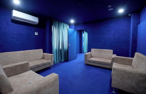 Varanasi Hotel | Primeland Hotel