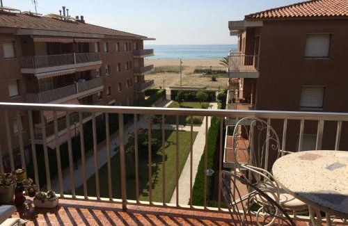 Comarruga Apartamento | Primera línea aguas termales zen