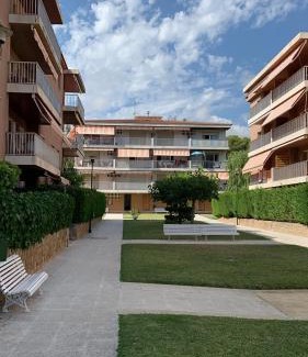Comarruga Apartamento | Primera línea aguas termales zen
