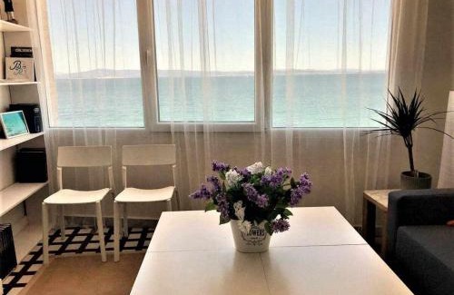 Dean Pequeno Apartamento | Primera línea de mar apartamento dúplex en Ribeira