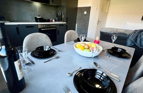 Katernberg Apartamento | PrimeTime Suite für 4 mit Küche, WIFI und Parkplatz
