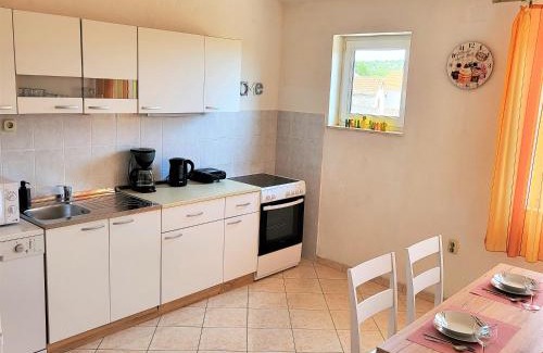 Primosten Burnji Apartamento | Primošten Apartman Dino