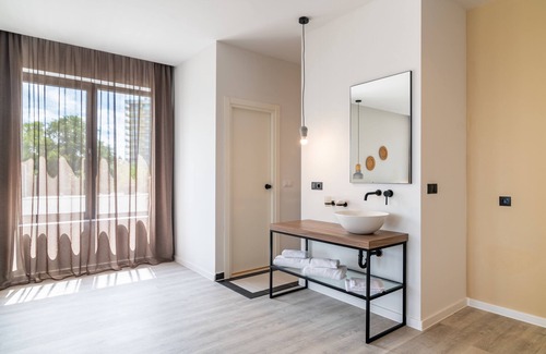 Saints Constantine and Helena Hotel | Primorski Hotel