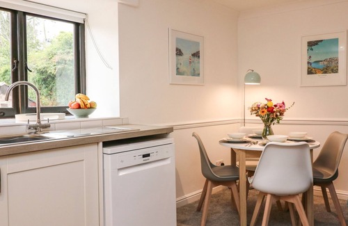 Chillington Cabaña | PRIMROSE AT STANCOMBE MANOR, NR KINGSBRIDGE, pet friendly in Sherford
