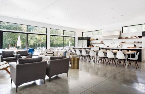 Union Pier Casa | Primrose By Dwell Vacations