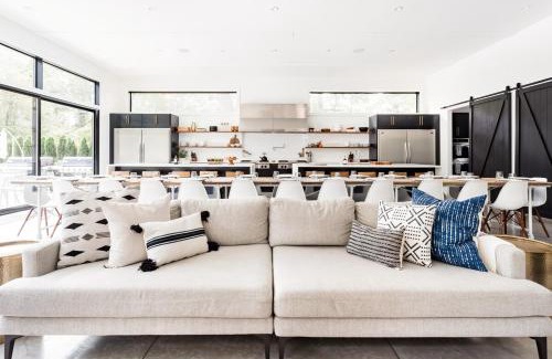 Union Pier Casa | Primrose By Dwell Vacations