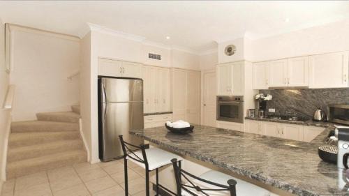 Terrigal Casa | Primrose Sands Accom Holidays