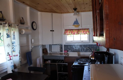 Jonesport Cabaña | Primrose Seaside Cottage por encima de la costa con magníficas vistas