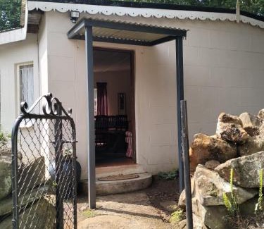 Hilton Casa | Primula Cottage at Hillhouse