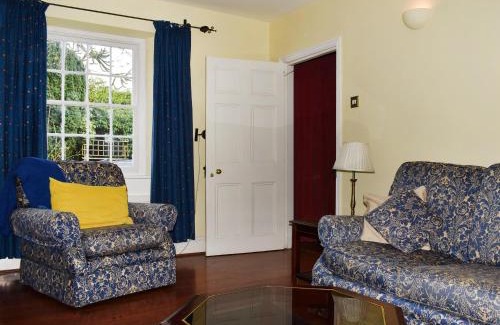Sticklepath Casa | Primula House