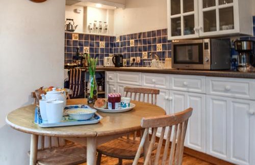 Sticklepath Casa | Primula House