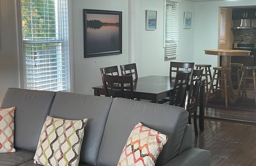 Wellington Cabaña | Prince Edward County Lakehouse 3 Bedroom and 3 Bathroom