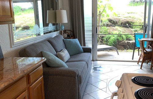Poipu Apartamento | Príncipe Kuhio Poipu ~ Vista al mar, tranquilo, cómodo, final de la unidad de planta baja