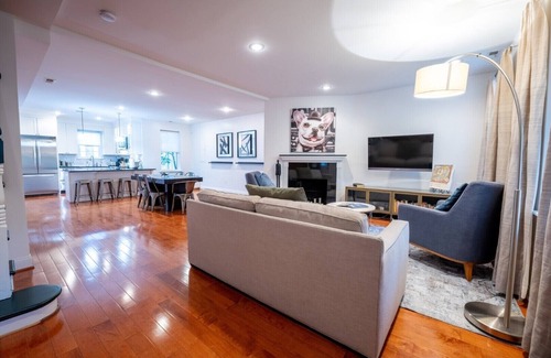 Columbia Heights Casa | Prince of Park View