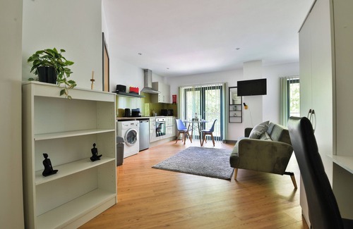 Castle Apartamento | Princess Lofts Studios - Swansea City Centre