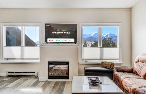 Buena Vista Casa | Princeton View - Posh Downtown King Workspace