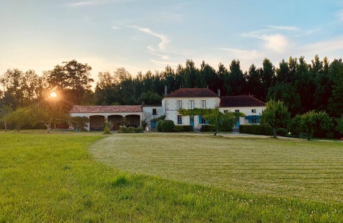 Cherves-Richemont Casa | Principale - Large 3 bedroom gite with pool