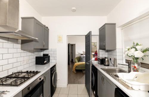 Dartford Casa | Priory house - home away from home