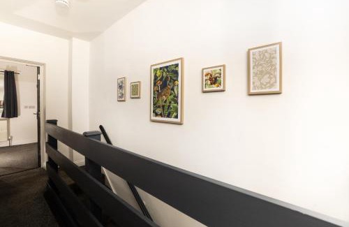 Dartford Casa | Priory house - home away from home