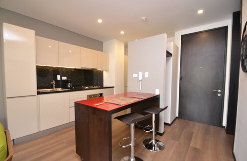 Bogota Apartamento | PRISCILA - 1 Br. Apartamento moderno con balcón