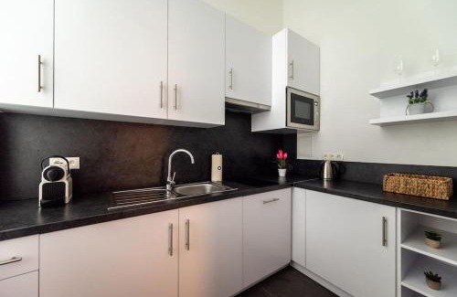Weißgerber Apartamento | Pristine 1BR Steps from City by HM