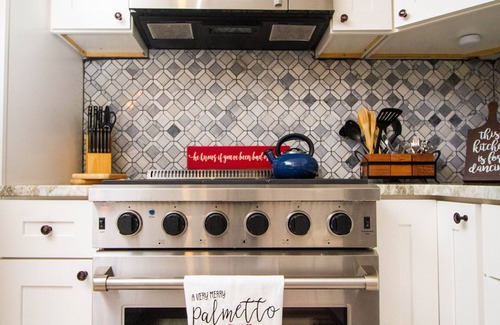 Westside Casa | Pristine 2BR in the heart of Charleston!