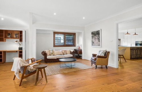 Mittagong Casa | Pristine 4-Bed Railway Cottage with Studio