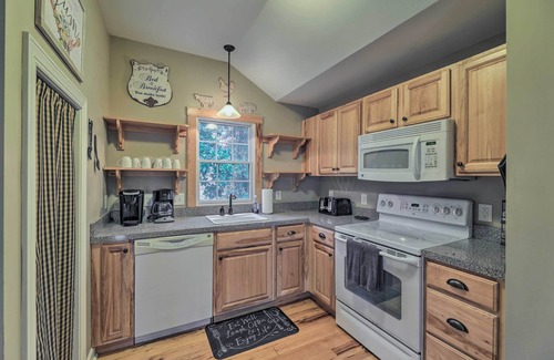 New Bern Cabaña | Pristine Cottage w/ Access to the Trent River