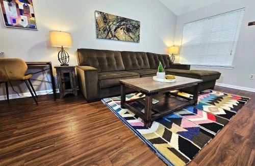 Tallahassee Casa | Pristine Elegance meets Chic Charm!