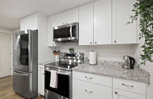 West Jordan Casa | *CLEAN* Private, luxurious, modern family home