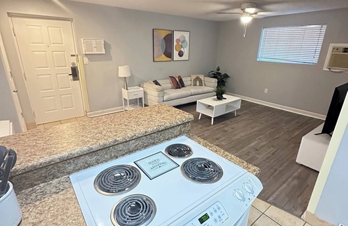 Franklin Apartamento | Pristine Hideaway: 2 bedroom apartment with washer/drier in Franklin