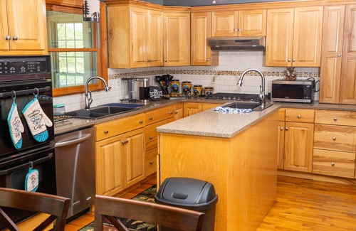 Scotts Casa | Pristine lake house offering watersports, gameroom favorites, and stunning view