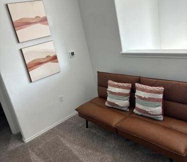 Stony Ridge North Apartamento | Pristine Location- COTA, TESLA, Airport