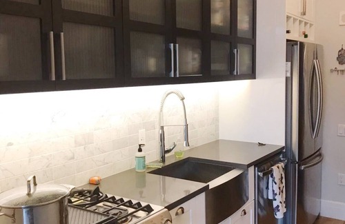 Hunters Point Apartamento | Pristine mini loft in luxury building in LIC