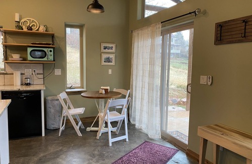 Palmer Lake Casa | Pristine New Modern Bungalow At the Base of The National Forest; 1 Acre of land