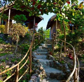 Pulau Unauna Complejo | Pristine Paradise Dive Resort - Togean Islands, Una Una