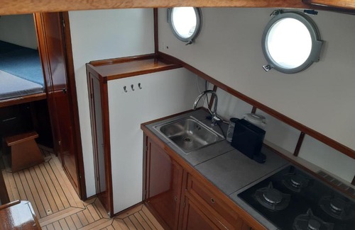Kamperland Cama Y Desayuno | Privé B&B Motorsailer Rataplan