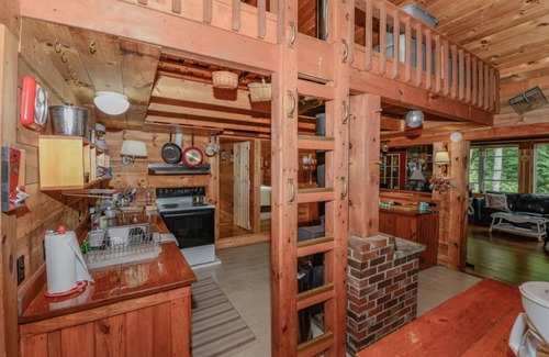 Casco Casa | Privacy and Tranquility - Lakefront Getaway