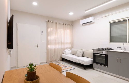 Shadmot Dvora Condominio | Privacy with the view of the Tavor moun' 20 minutes from the sea of Galilee.