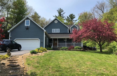 Greenfield Center Casa | Privacy yet close to downtown Saratoga