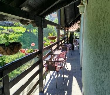 Donji Milanovac Casa | Privatan smeštaj Velić