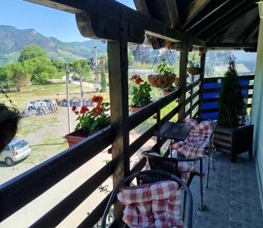 Donji Milanovac Casa | Privatan smeštaj Velić