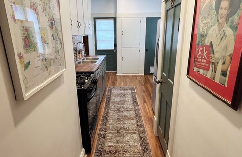 Sandusky Casa | Private 1-bdrm unit, newly renovated historic home, downtown Sandusky.