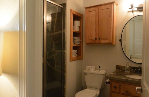 Coarsegold Otro | Private 100 acre Ranch - short drive to Yosemite and Bass Lake!