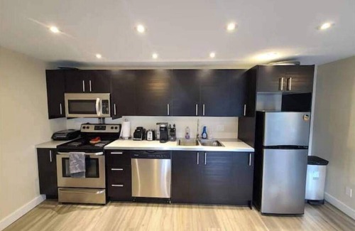 Vernon Apartamento | Private 1bd 1 ba suite w/ lake views